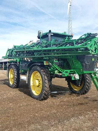 Image of John Deere R4060 equipment image 3