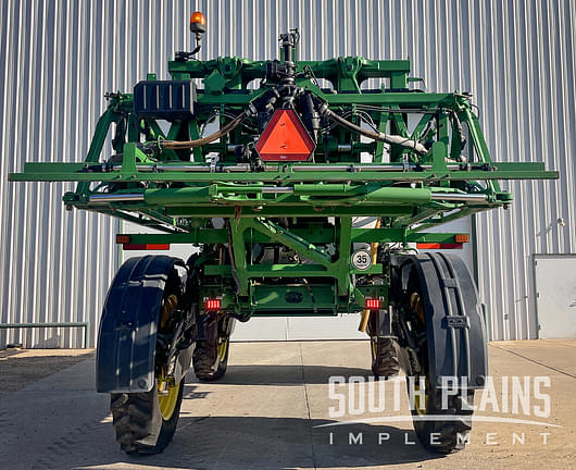 Image of John Deere R4060 equipment image 3