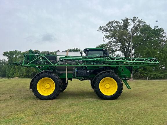 Image of John Deere R4060 equipment image 3