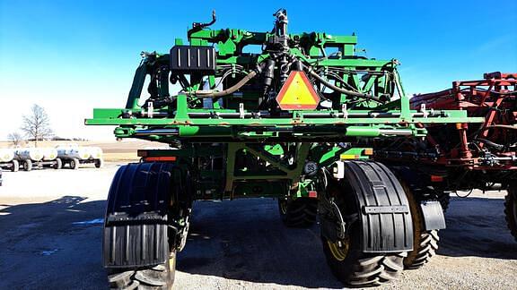 Image of John Deere R4060 equipment image 3