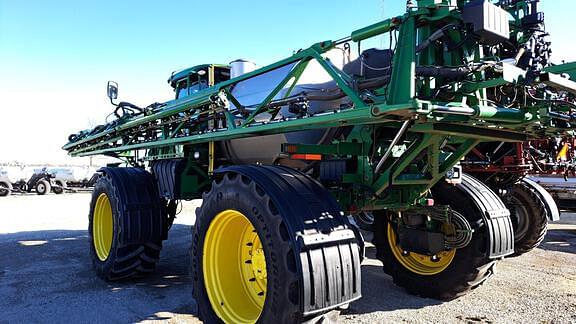 Image of John Deere R4060 equipment image 2