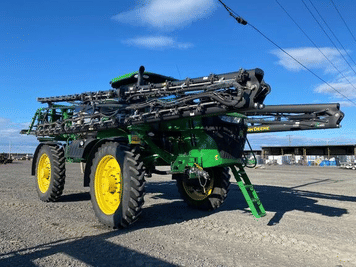 Main image John Deere R4060