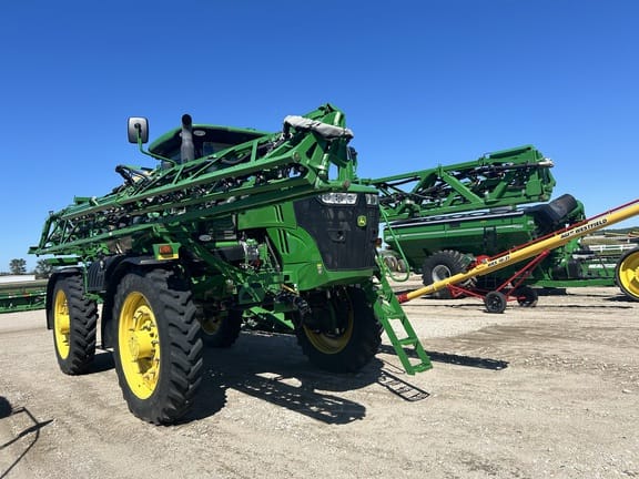 Main image John Deere R4060