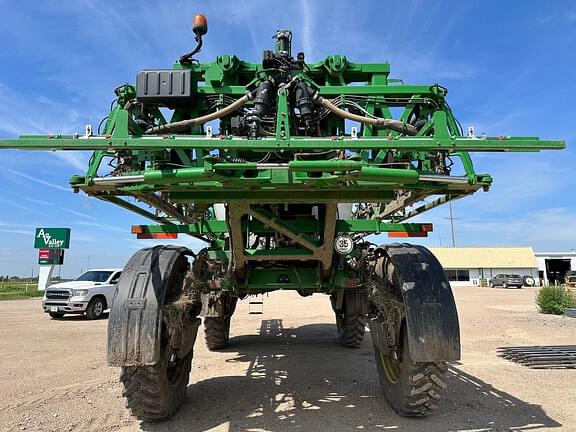 Image of John Deere R4060 equipment image 4