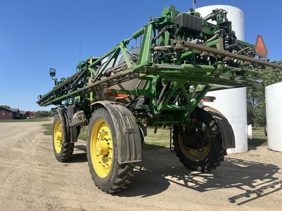 Image of John Deere R4060 equipment image 3