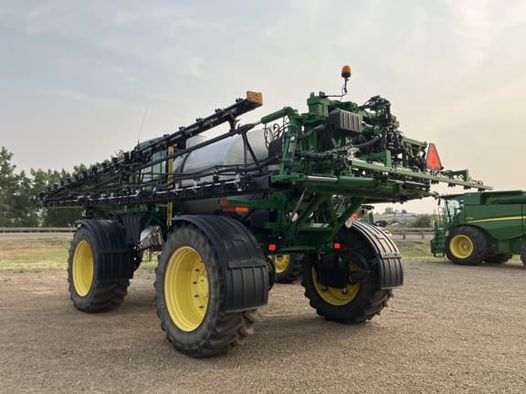 Image of John Deere R4060 equipment image 3