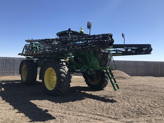 Image of John Deere R4060 equipment image 2