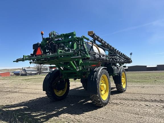 Image of John Deere R4060 equipment image 2