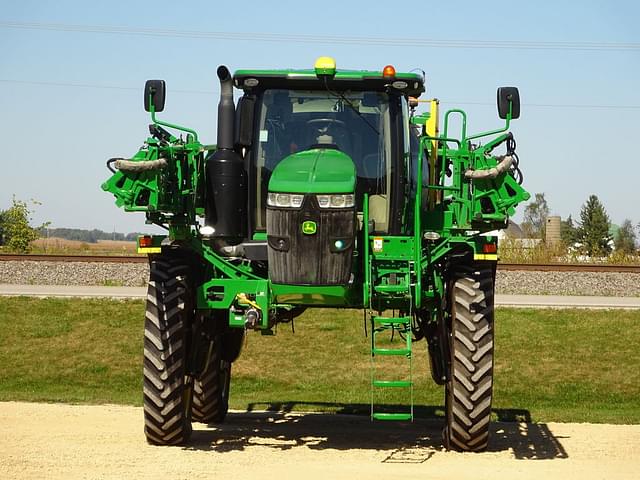 Image of John Deere R4060 equipment image 3