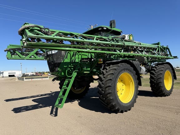 Main image John Deere R4060
