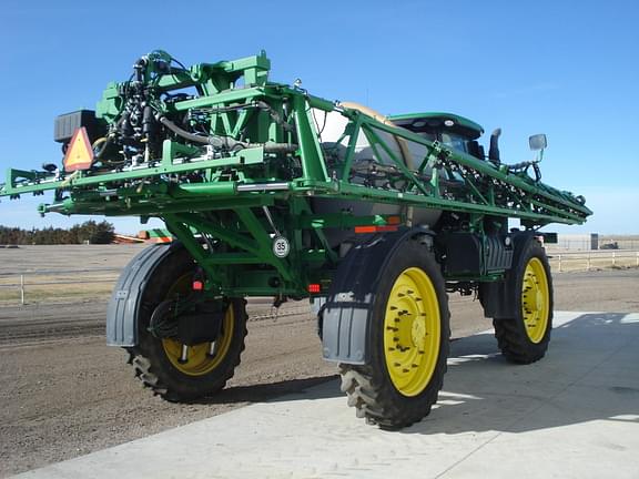 Image of John Deere R4060 equipment image 3