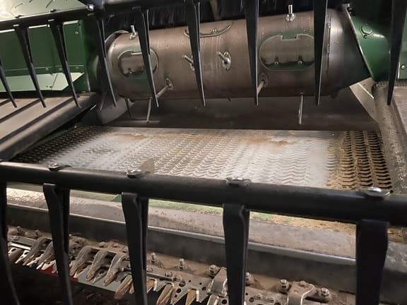 Image of John Deere RD30F equipment image 3