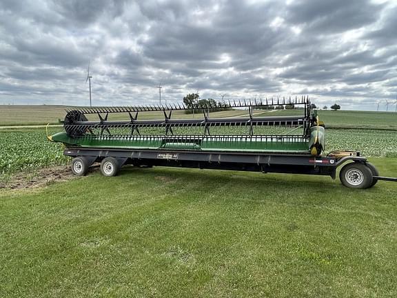 Image of John Deere RD30F equipment image 1