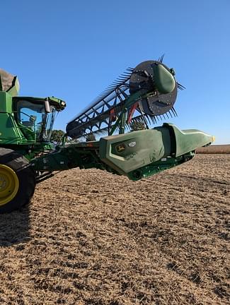 Image of John Deere RD35F equipment image 1