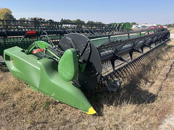 Image of John Deere RD35F Primary image