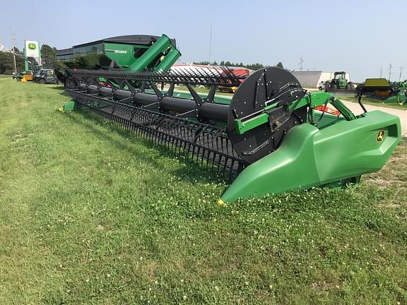 Image of John Deere RD35F equipment image 1