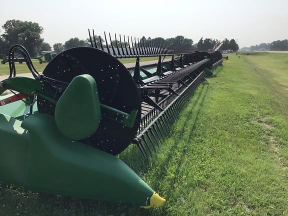 Image of John Deere RD35F equipment image 2