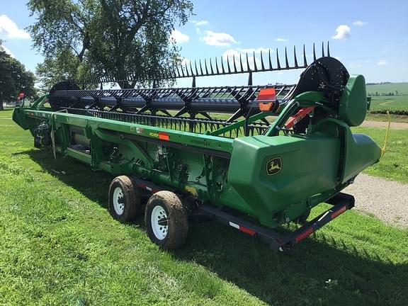 Image of John Deere RD35F equipment image 3
