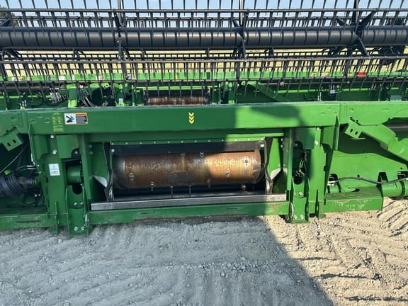 Image of John Deere RD35F equipment image 3