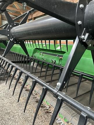 Image of John Deere RD35F equipment image 2
