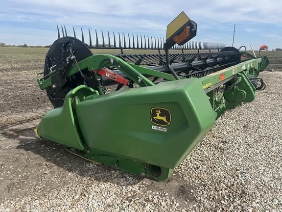Image of John Deere RD35F equipment image 1