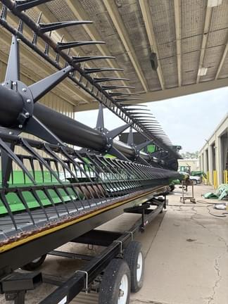 Image of John Deere RD35F equipment image 2