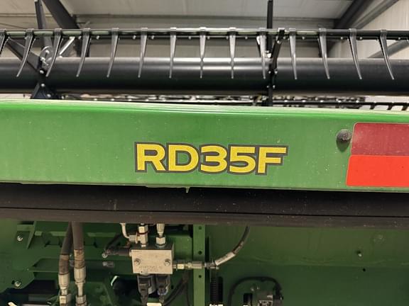 Image of John Deere RD35F equipment image 4