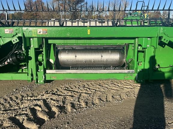 Image of John Deere RD35F equipment image 2