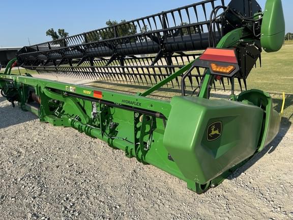 Image of John Deere RD35F Primary image