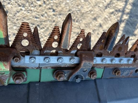 Image of John Deere RD35F equipment image 2