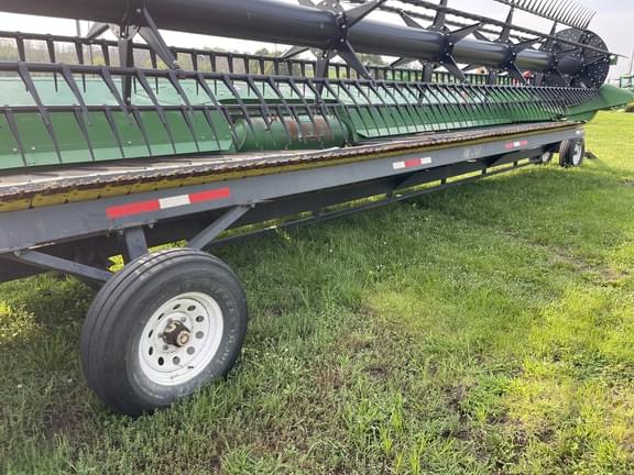 Image of John Deere RD35F equipment image 2