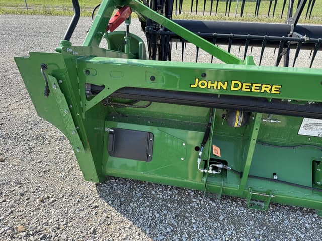 Image of John Deere RD35F equipment image 3