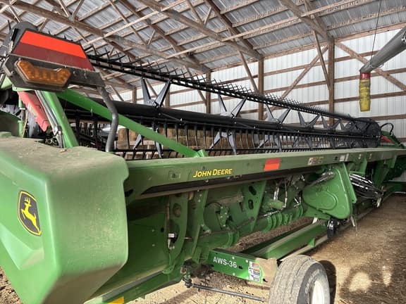 Image of John Deere RD35F equipment image 2