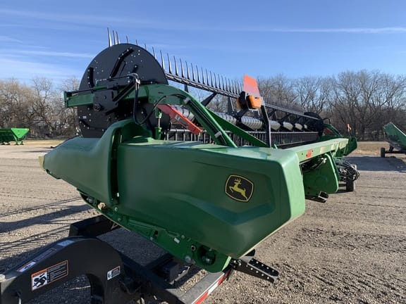 Main image John Deere RD35F