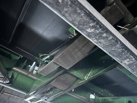 Image of John Deere RD35F equipment image 4