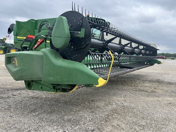 Image of John Deere RD35F equipment image 4