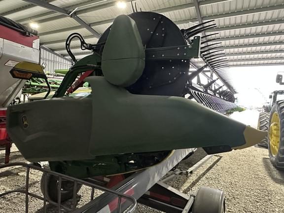 Image of John Deere RD35F equipment image 4