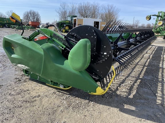 Main image John Deere RD35F