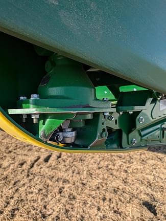 Image of John Deere RD35F equipment image 2