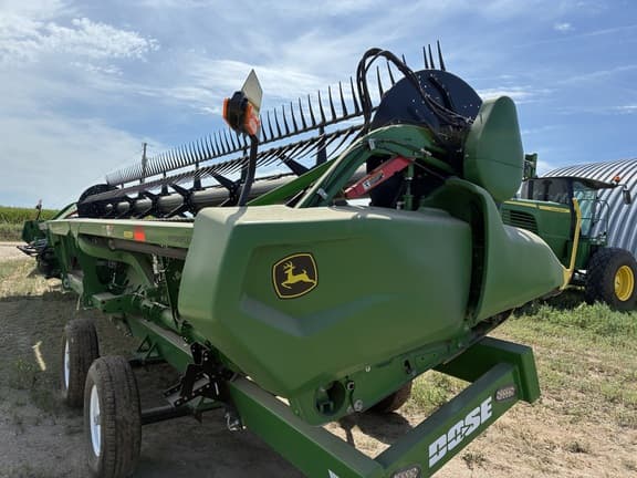 Image of John Deere RD35F equipment image 4