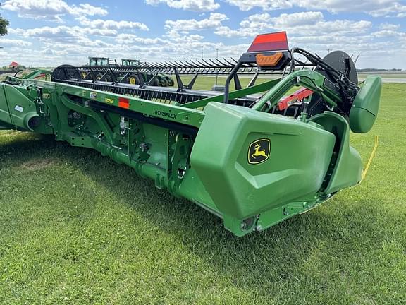 Image of John Deere RD35F equipment image 4