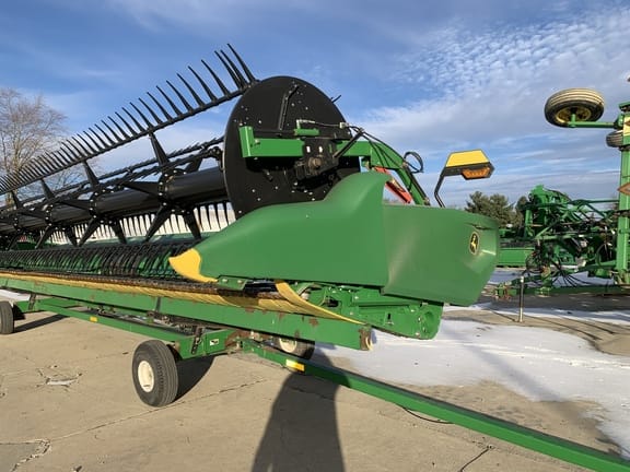 Main image John Deere RD35F