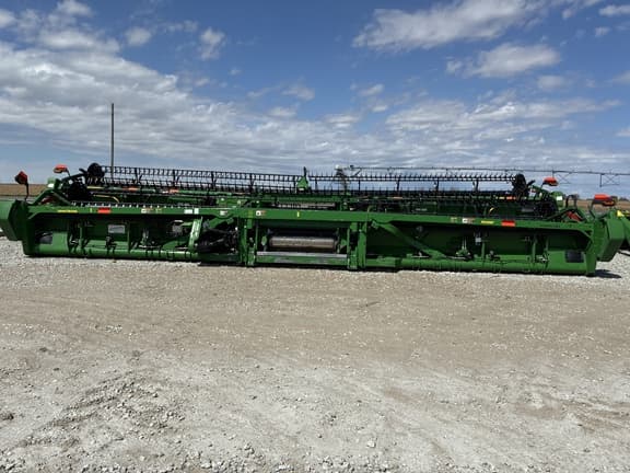 Image of John Deere RD35F equipment image 2