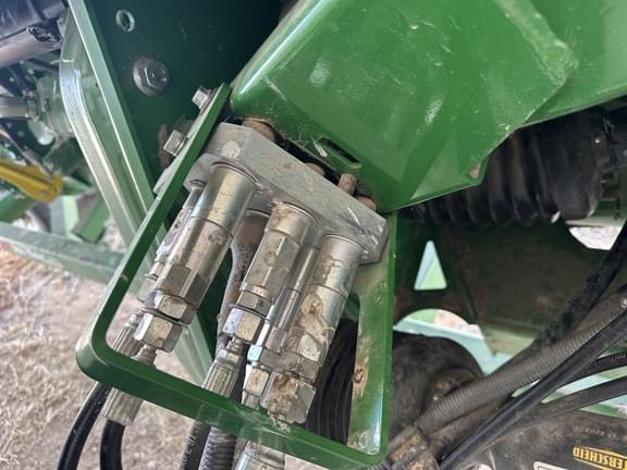 Image of John Deere RD35F equipment image 3