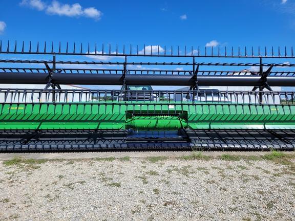 Image of John Deere RD35F equipment image 1