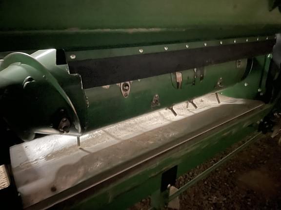 Image of John Deere RD40F equipment image 3