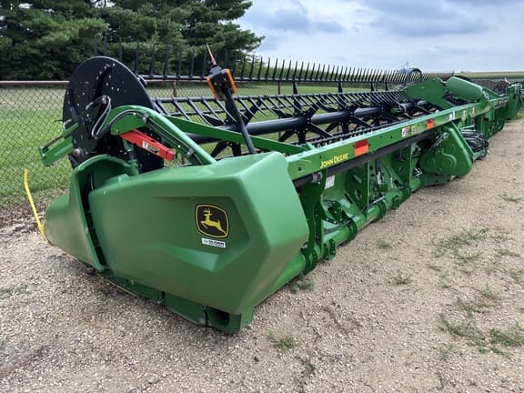 Image of John Deere RD40F equipment image 1