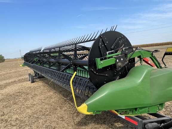 Image of John Deere RD40F equipment image 1