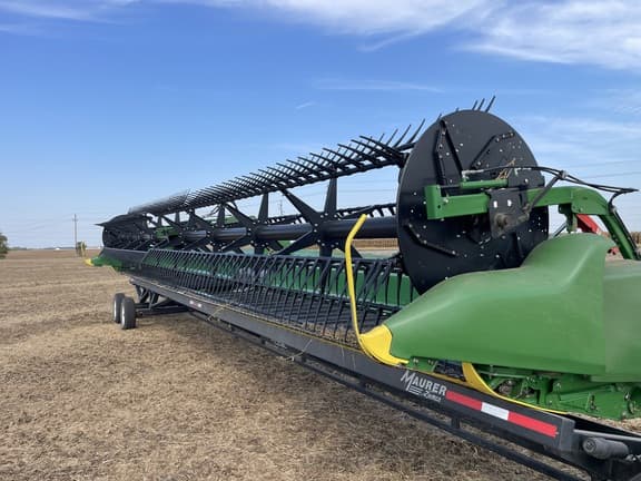 Image of John Deere RD40F equipment image 2