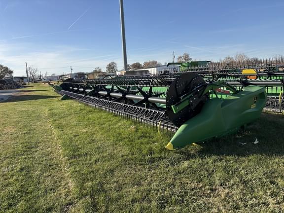 Image of John Deere RD40F Primary image